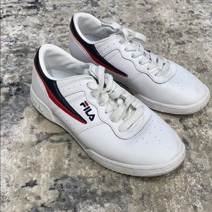 Fila low cut shoes